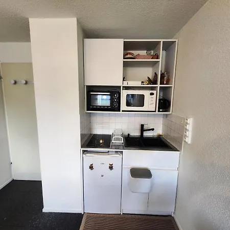 Apartment Pratique En Rdc, Au Calme, Avec Vue