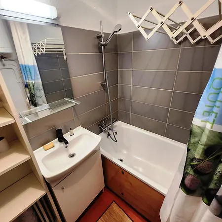 Pratique En Rdc, Au Calme, Avec Vue Apartment Le Haut-Breda