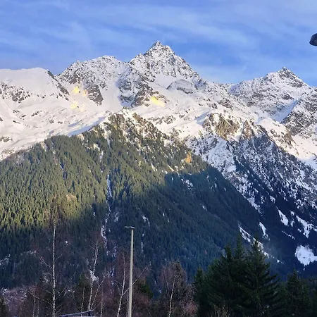 Pratique En Rdc, Au Calme, Avec Vue Le Haut-Breda